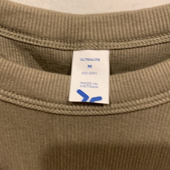 SHEIN, Olive Top Size M, Ruching On The Sides, Ties In The Back. Light Weight. - Picture 3 of 3